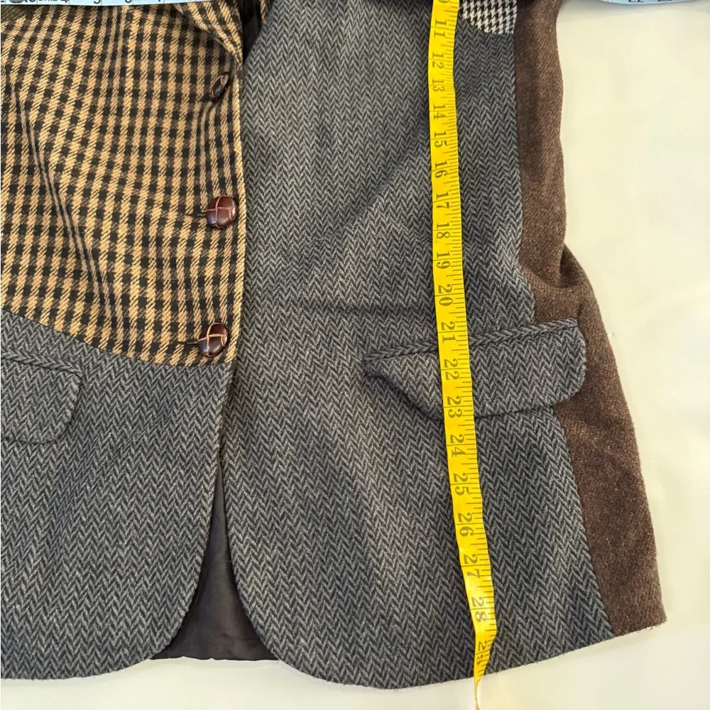 Eisen Atelier Patchwork wool blend Blazer neutral colorway in size medium - Picture 8 of 12
